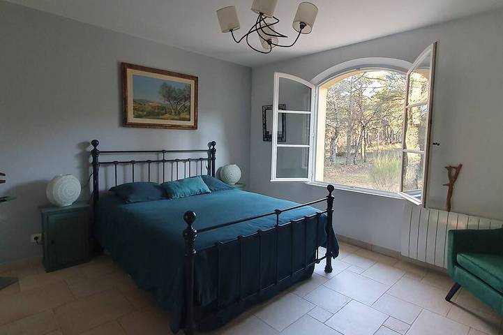 Elegant bastide with swimming pool for rent in a private estate in Haut-Var in Tourtour, Draguignan Region