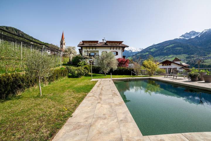 Ganze Wohnung, Ferienunterkunft "Gasserhof Ferienwohnung Jonagold" in Kuens, Passeiertal