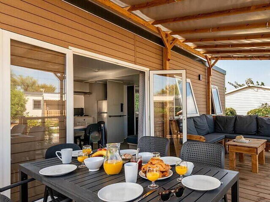 Camping les Dunes - Mobilhome 8 personnes - Mobil-home | Premium | 3 Ch. | 6/8 Pers. | Terrasse Lounge | 1 Sdb | Clim. | Tv in Torreilles, Côte d'Améthyste