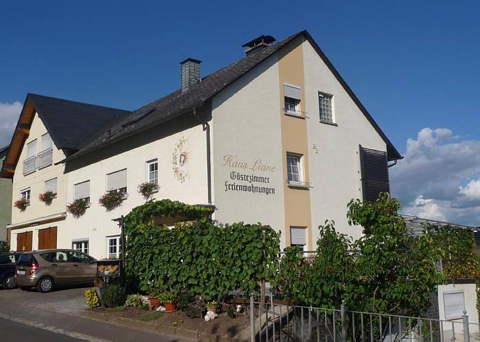 Ganze Ferienwohnung, Doppelzimmer, Dusche oder Bad, Wc in Reil, Bernkastel-Kues & Umgebung