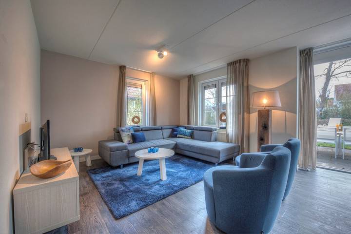 Villa für 8 Personen, mit Balkon/Terrasse und Terrasse sowie Garten und Pool