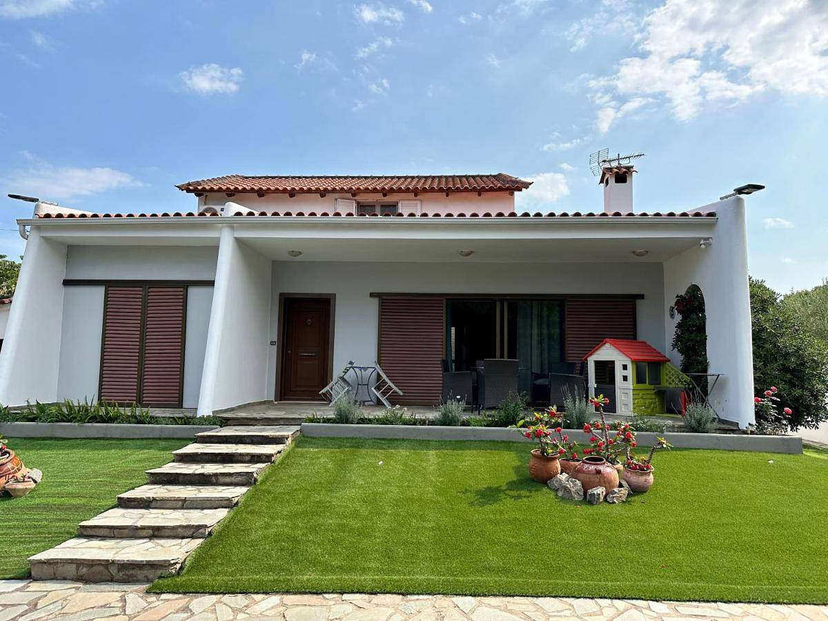 Thanos Studio in Artemi, Côte est de la région de l'Attique