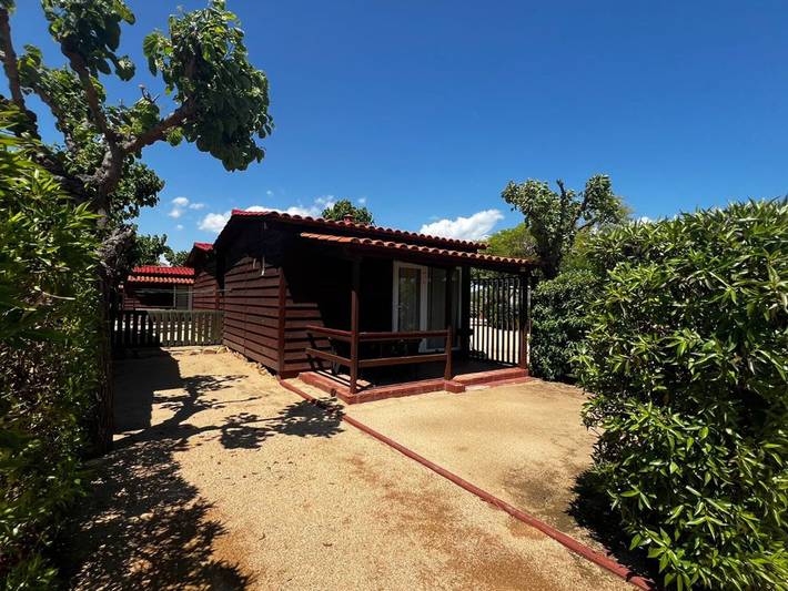 Bungalow für 4 Personen, mit Terrasse und Pool in Malgrat de Mar