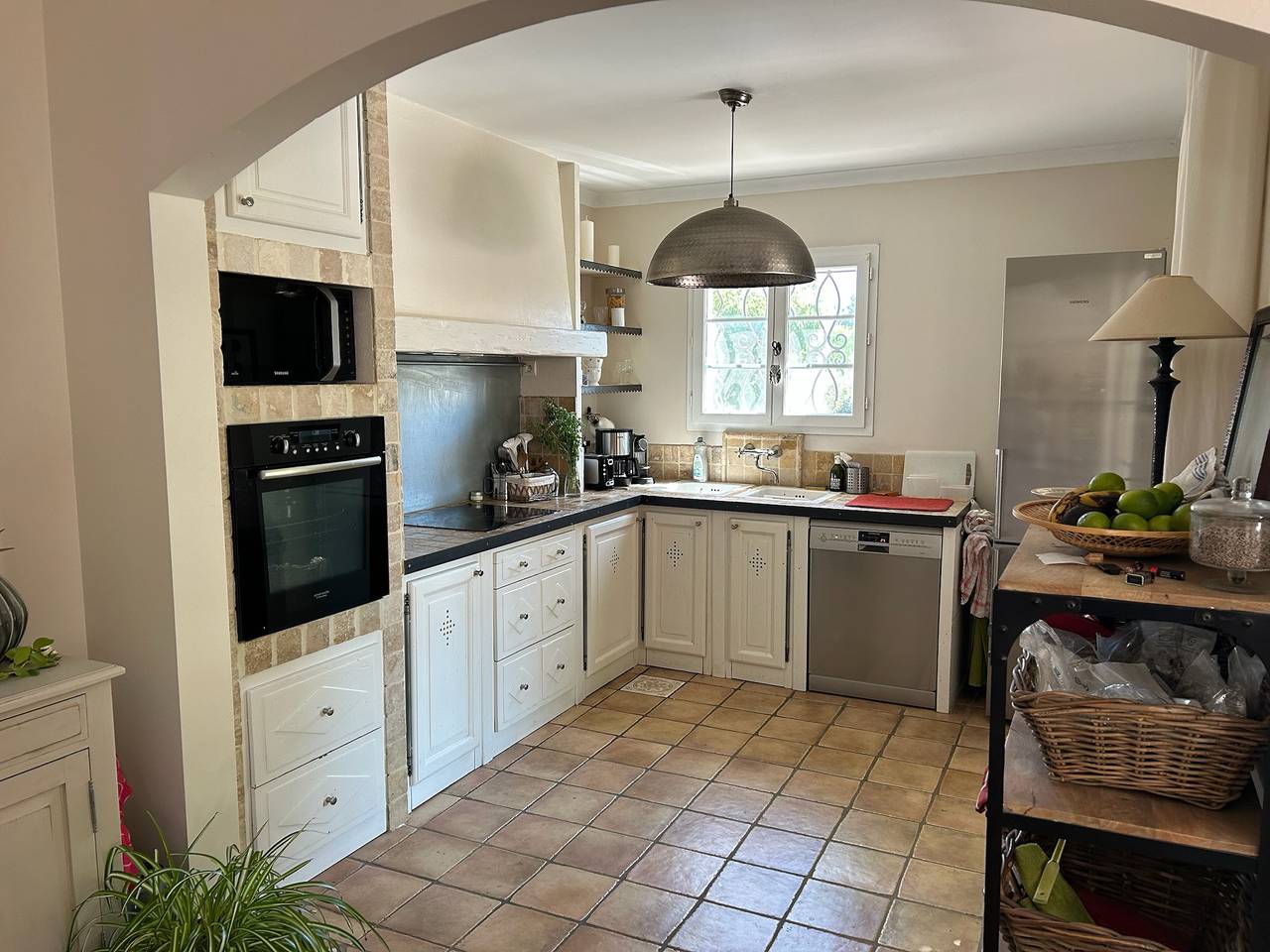 Villa climatisée piscine clôturée Mouries Alpilles 8 pers in Mouriès, Arles region