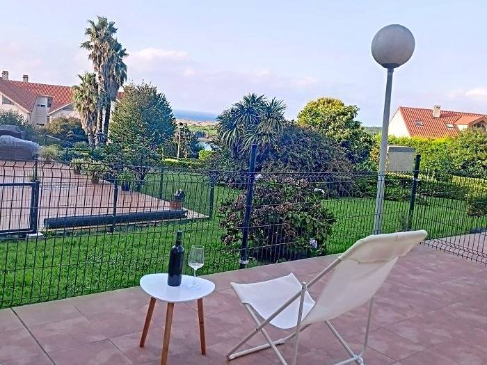 Entire holiday apartment, Holiday apartment for 4 people with balcony/terrace in Mogro, Miengo