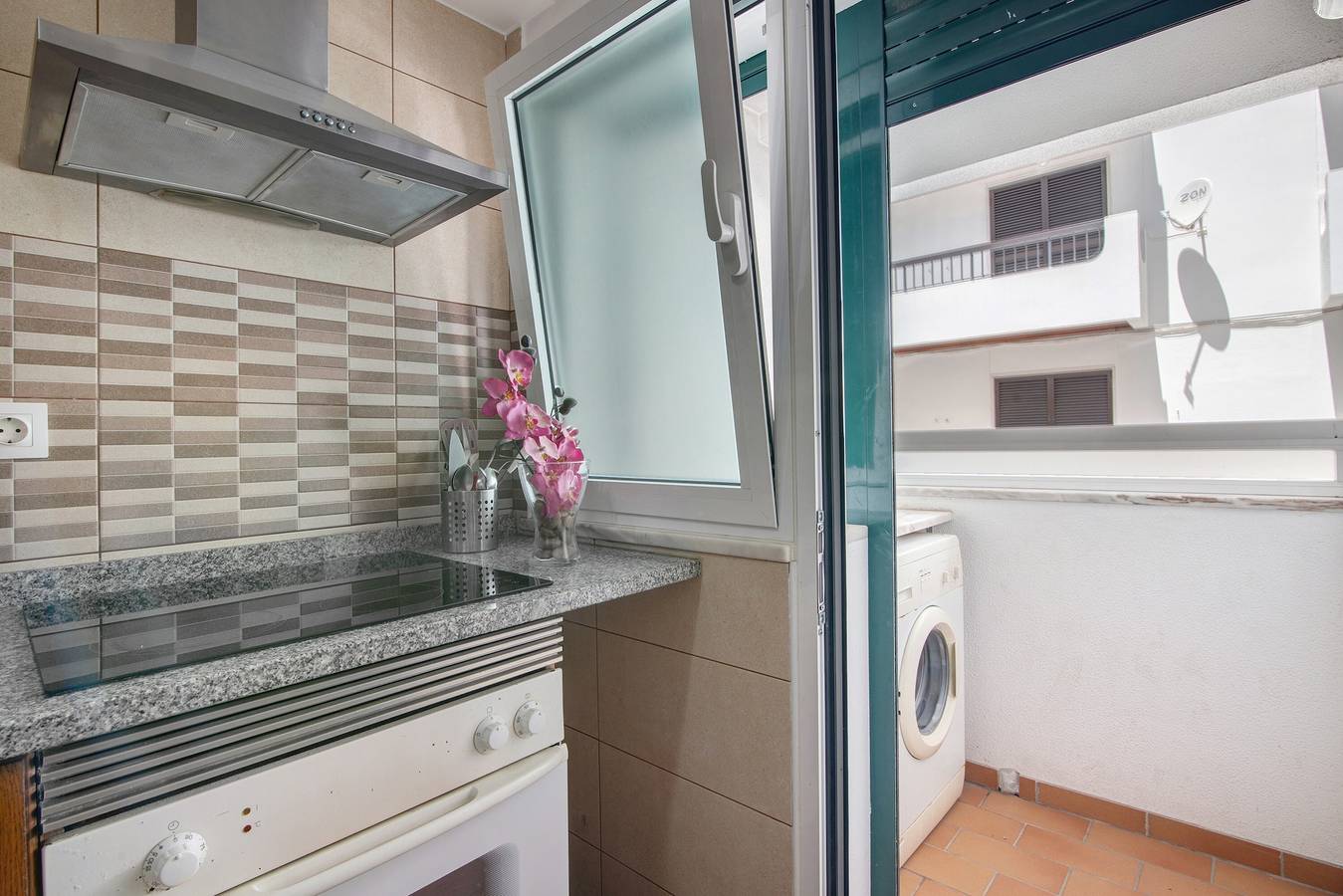 Appartement 'Dourado' met Balkon, Wi-Fi en Airconditioning, foto 12