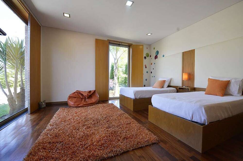 Tasteful Braga Villa | 4 Bedrooms | Villa Helena | Private Pool & Close to. in Esposende, Parque Natural do Litoral Norte