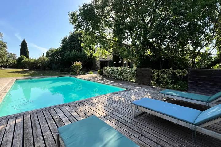 Ferienhaus für 14 Personen, mit Pool und Garten