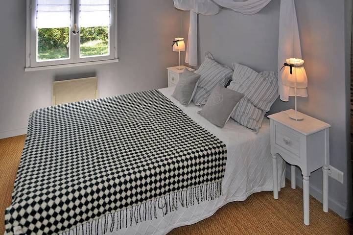 Location de vacances pour 9 personnes, avec terrasse à Lacoste - 3