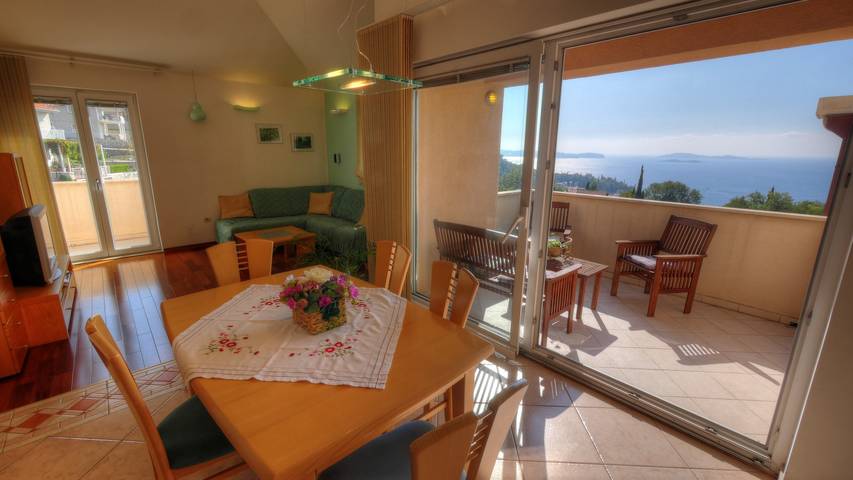 Ganze Wohnung, Ferienwohnung für 3 Personen mit Meerblick in Mlini, Dubrovnik-Neretva