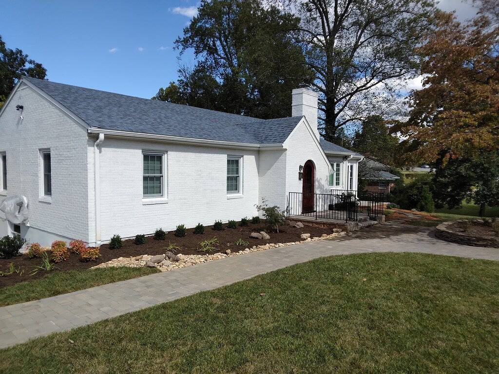 Quiet 3 Br Brick Cottage Convenient Location in Lynchburg, Virginia