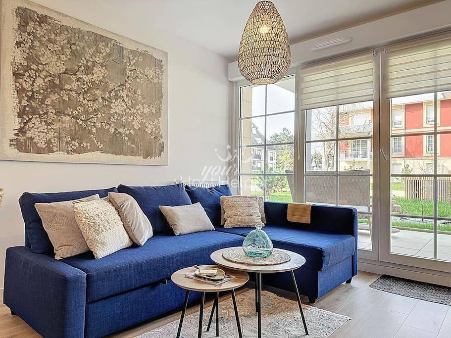 Appartement entier, One-Bedroom Apartment in Benerville-sur-Mer, Région de Lisieux