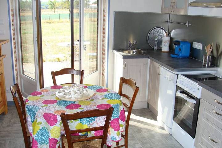 Gîte La Fromagerie lungo il canale laterale della Loira in Gannay-sur-Loire, Allier