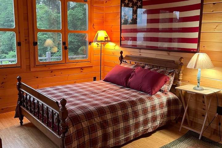 Vakantiehuis voor 2 personen, with uitzicht and terras as well as tuin and uitzicht op het meer in Vermont