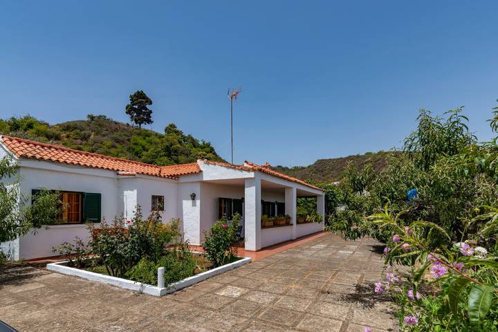 Holiday home for 4 people, with balcony and garden - 1