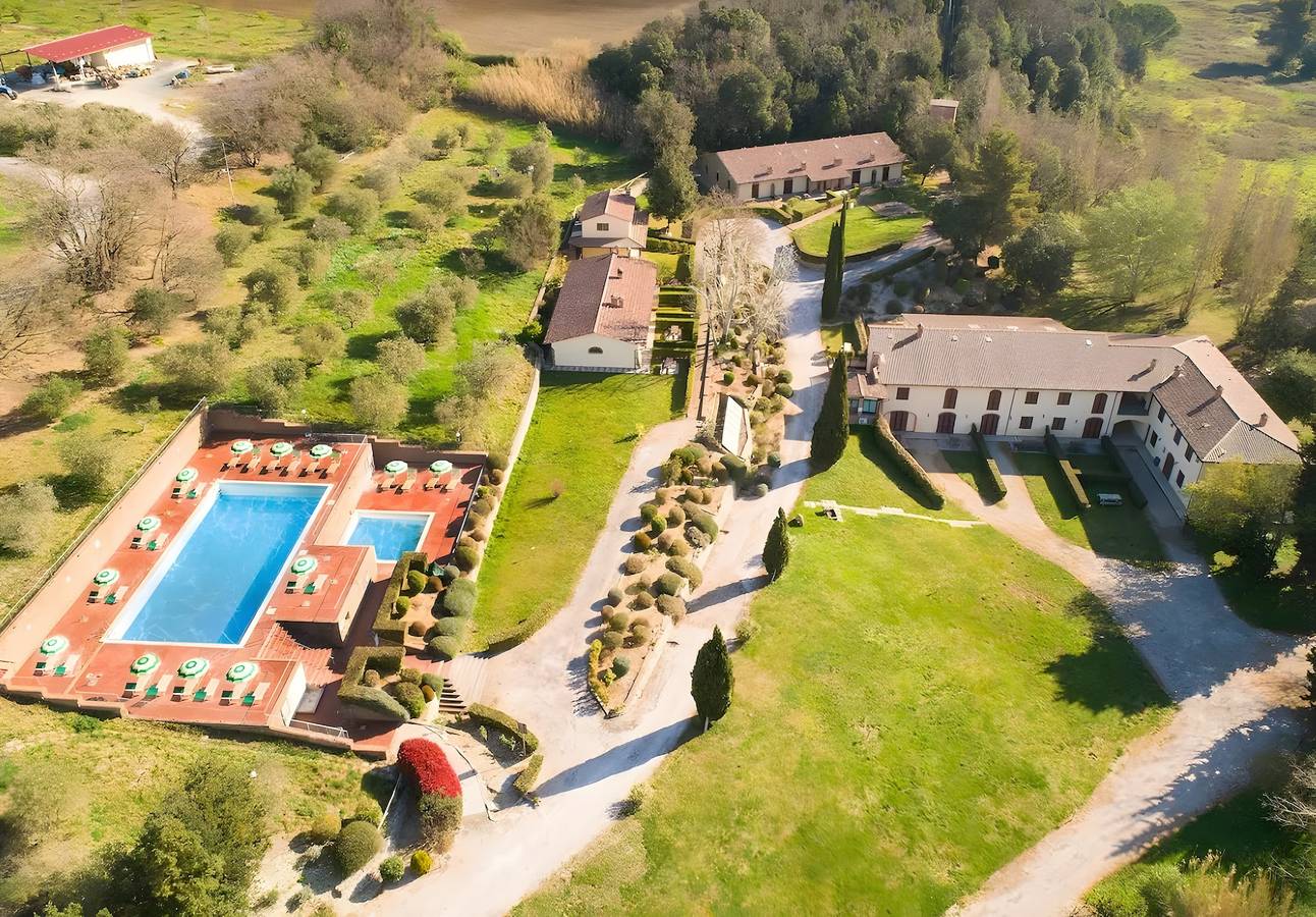 Hel leilighet, Apartment 'Papavero' with Shared Pool, Wi-Fi and Air Conditioning in Santa Luce, Etruscan Coast