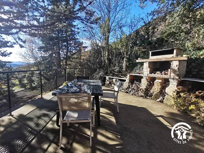 Gîte pour 4 personnes, avec terrasse à Dio-et-Valquières - 3