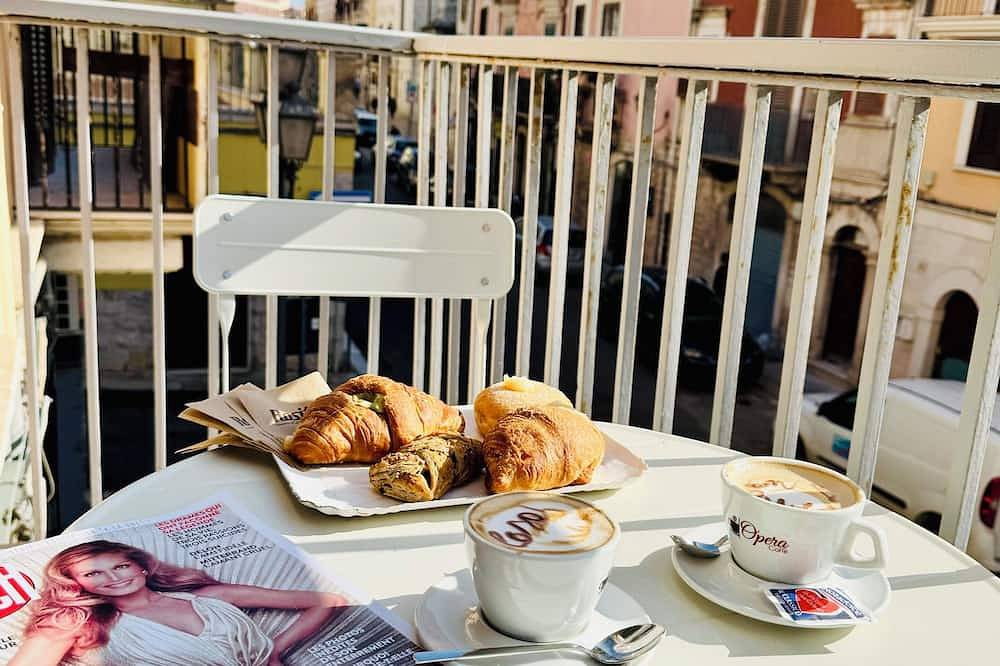 Apartamento entero, Grand Appartement à 5 Minute a Pied de la Plage Centre Historique et Commerces in Barletta, Barletta-Andria-Trani
