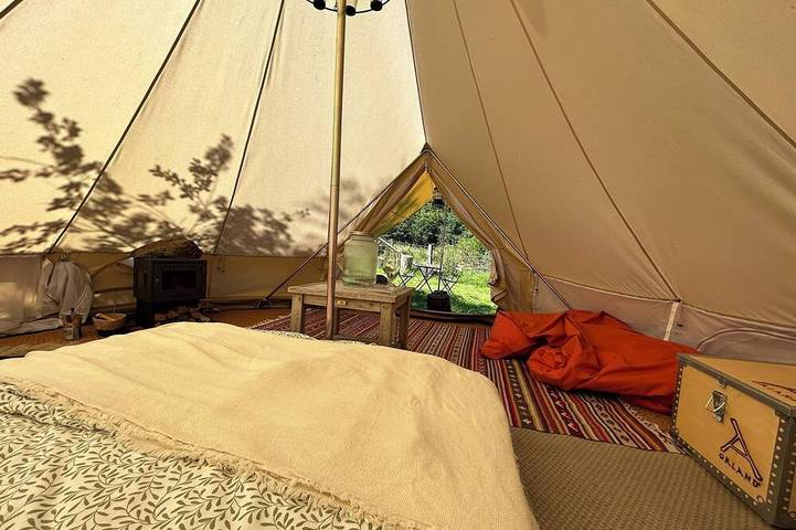A comfortable bivouac in the heart of nature. The perfect stopover for hikers. in Redu, Libin