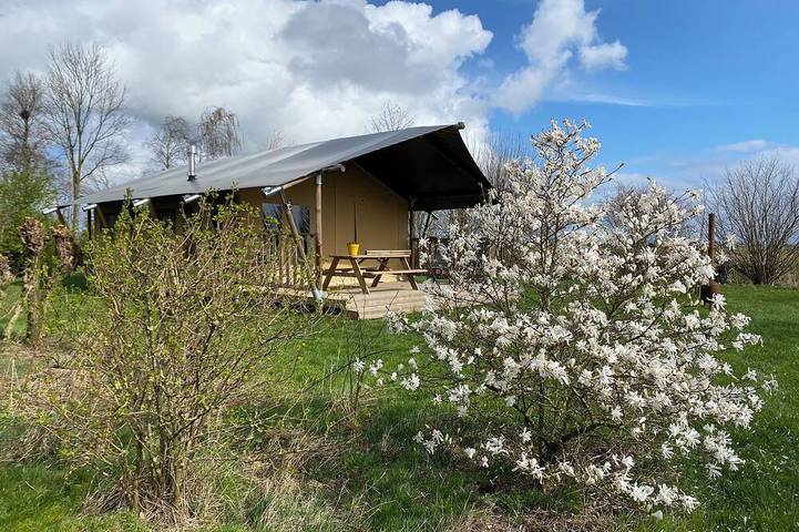 Blockhütte für 4 Personen, mit Garten