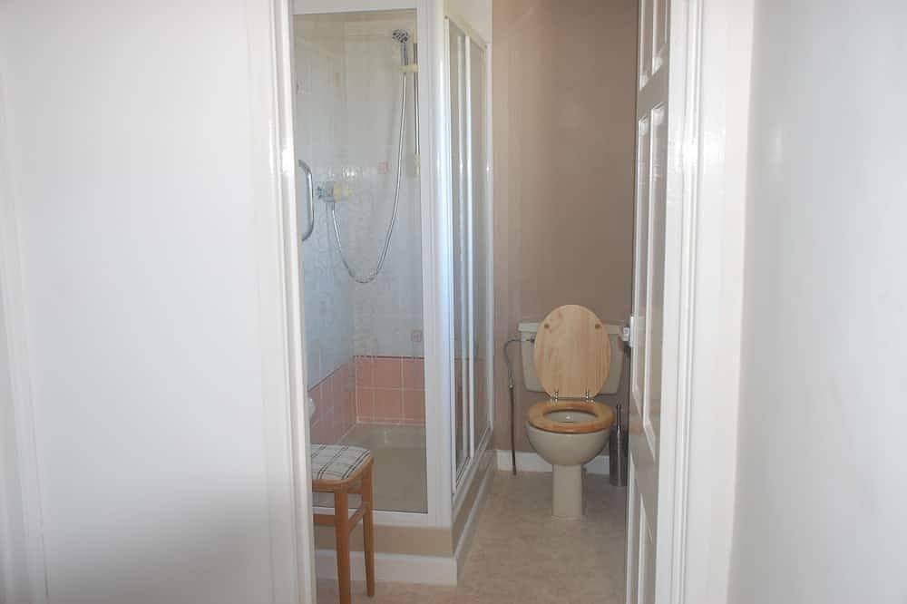 Peaceful coastal property with large garden. Unbeatable views of  sea and moors. in Cornwall