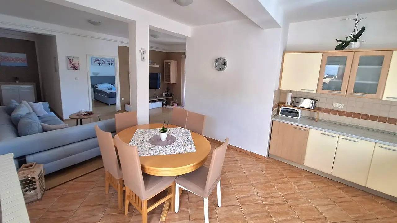 Ganze Ferienwohnung, Ferienwohnung für 4 Personen (70 m²) in Supetarska Draga in Supetarska Draga, Rab