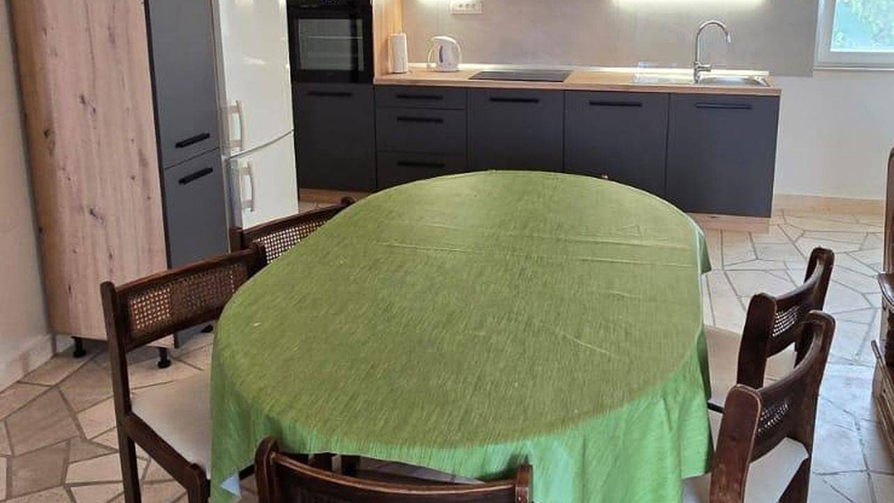 Ganze Ferienwohnung, Ferienwohnung für 6 Personen (76 m²) in Mirca in Mirca, Supetar