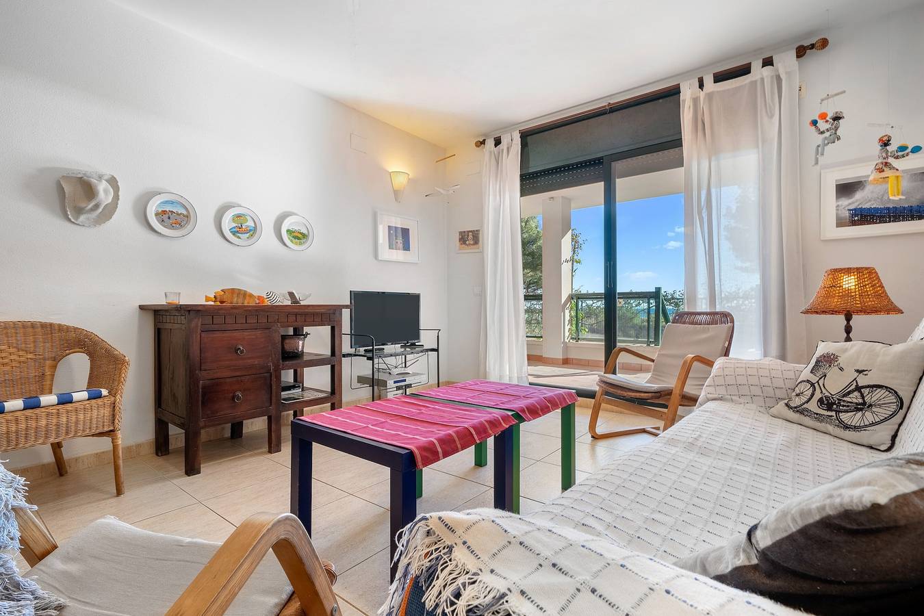 Ganze Wohnung, Ferienwohnung 'Costa Linda 1' mit Meerblick, Pool & Wlan in Vandellòs i l'Hospitalet de l'Infant, Costa Dorada