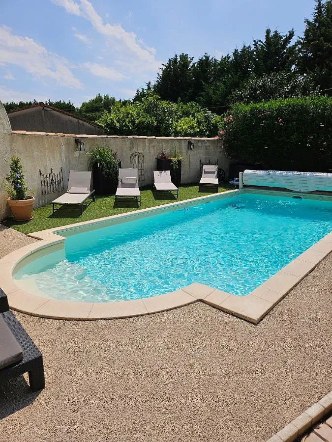 Villa pour 13 personnes, avec jardin et piscine - 1