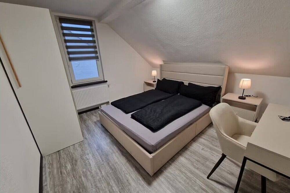 2-Zimmer-Traumwohnung, voll möbliert, nahe Frankfurt mit privater Dachterrasse in Mühlheim am Main, Landkreis Offenbach