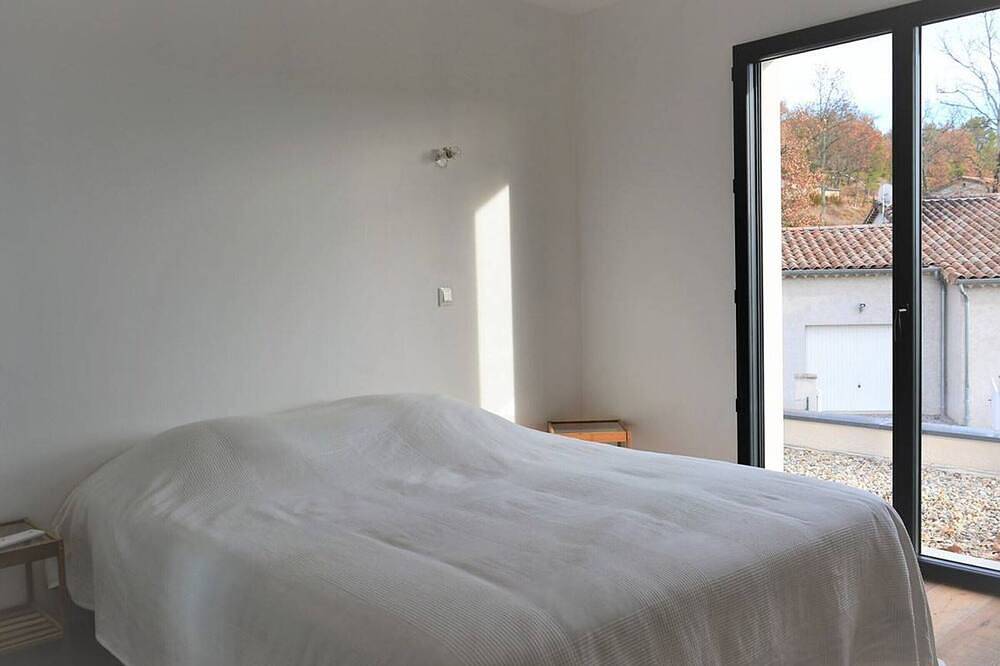 Modern Villa with Ac, Private Pool, and Terrace in Ruoms - Sleeps 6 in Ruoms, Ardèche