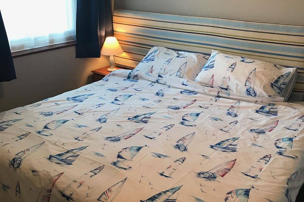Waterside Cottage Wadebridge River views Camel Trail Cycling Free Wi-Fi Cornwall in Wadebridge, Cornwall