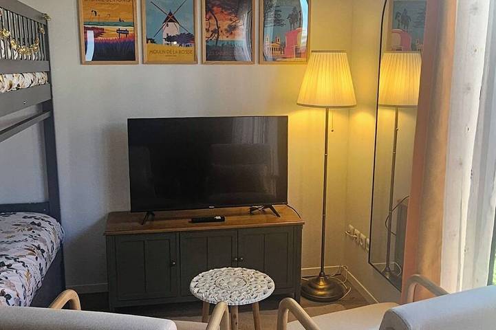 Gîte pour 2 personnes, avec terrasse ainsi que jardin et jacuzzi à Le Girouard - 4