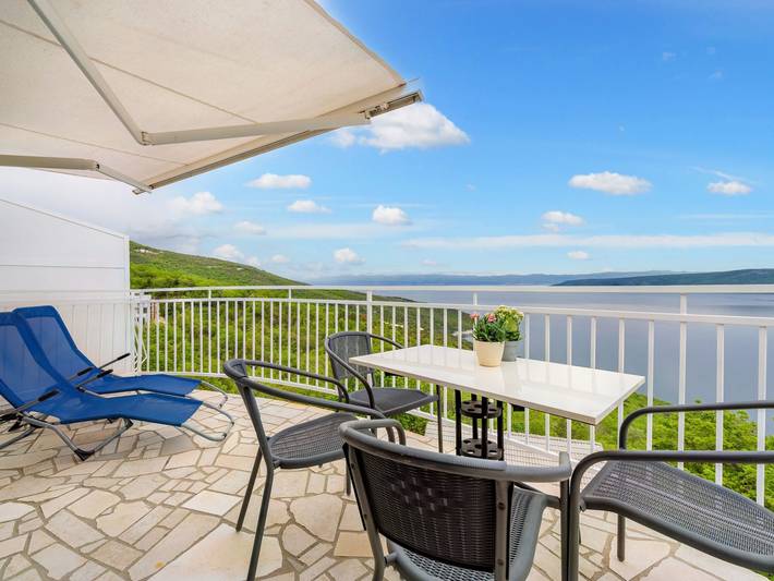 Ferienhaus für 4 Personen, mit Garten und Pool sowie Balkon - 1