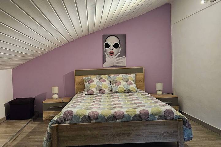 Gîte pour 8 personnes, avec jardin et terrasse à Grillon - 4