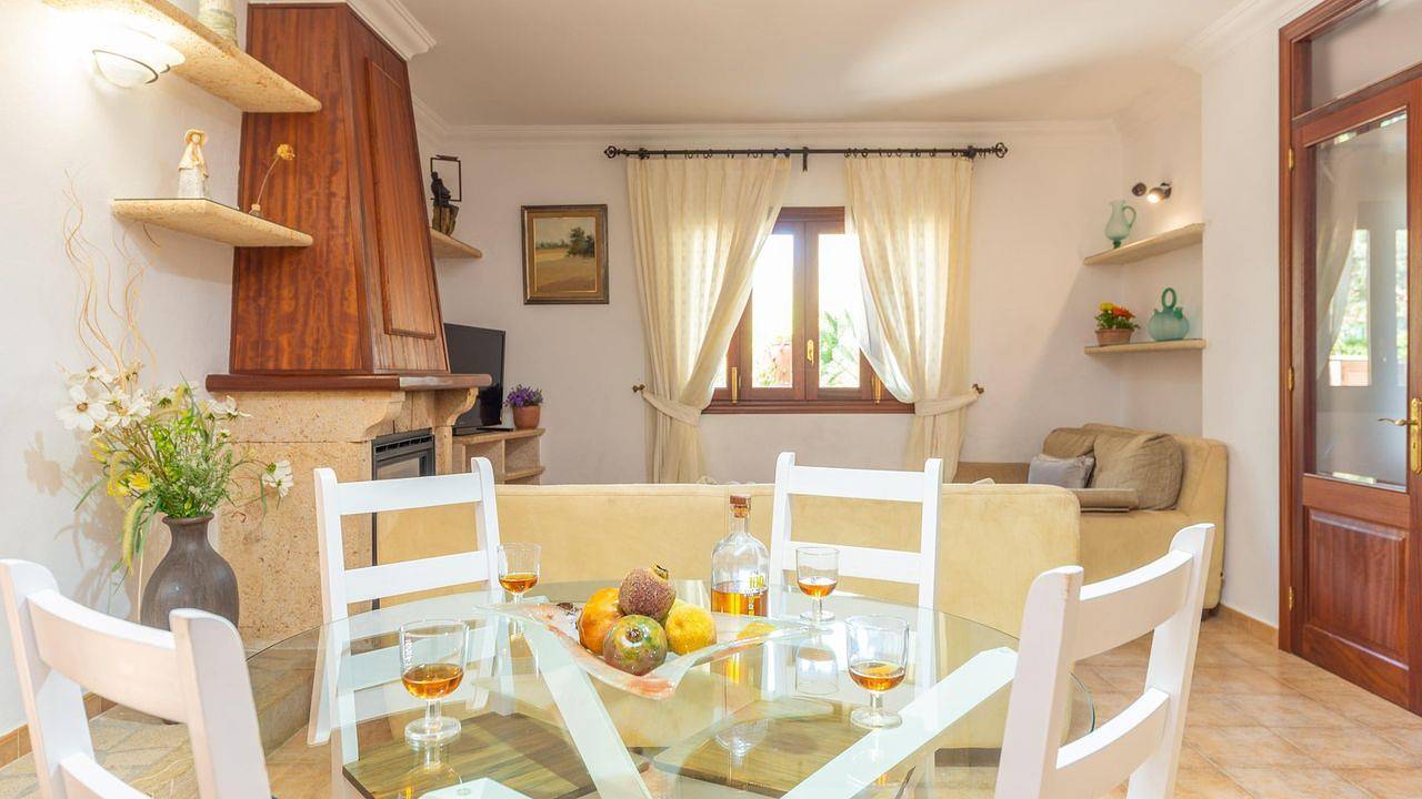 Villa für 9 Personen (30 m²) in Balearen Inseln in Maria de la Salut, Majorca Center