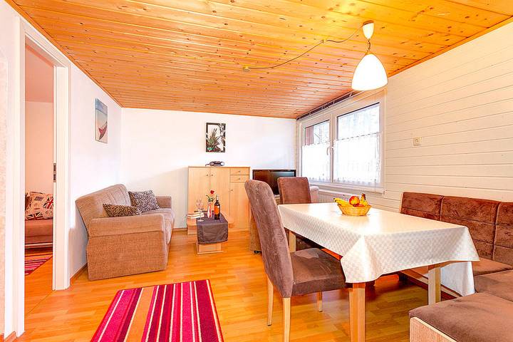 Bungalow für 9 Personen, mit Terrasse in Baabe - 2