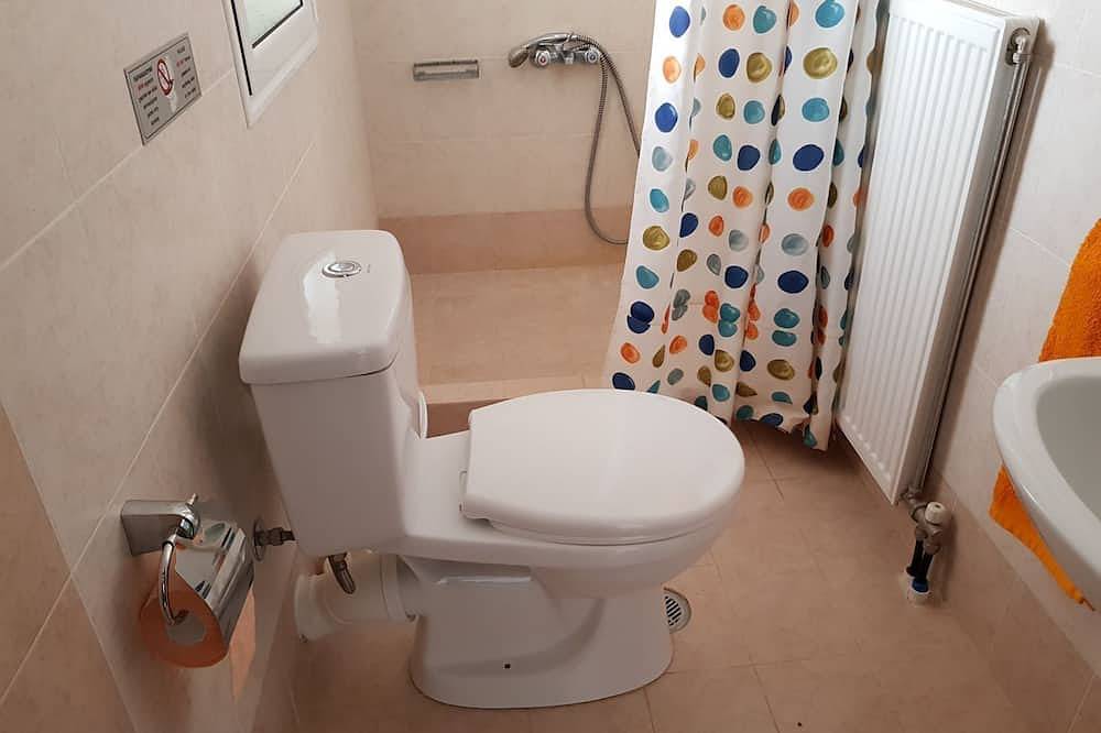 Ganze Wohnung, Sunrise 3 Apartment - Beautifully Located Air Conditioned 1 Bedroom Above Beach in Xiropigado, Kynouria