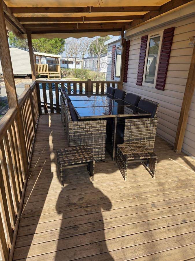 Camping pour 8 personnes, avec piscine et jacuzzi ainsi que jardin et sauna à Valras-Plage - 4