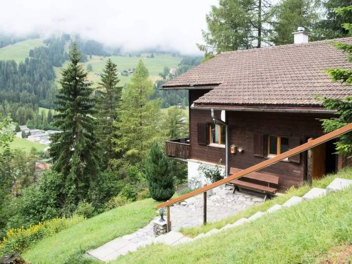 Villa für 8 Personen, mit Balkon und Terrasse