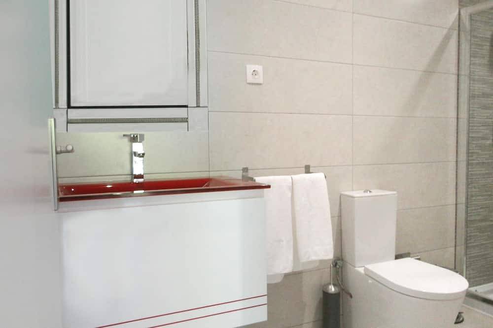 Apartamento entero, Naturi Open Space-Estudio-Baño en la habitacion in Monte Córdova, Distrito de Porto