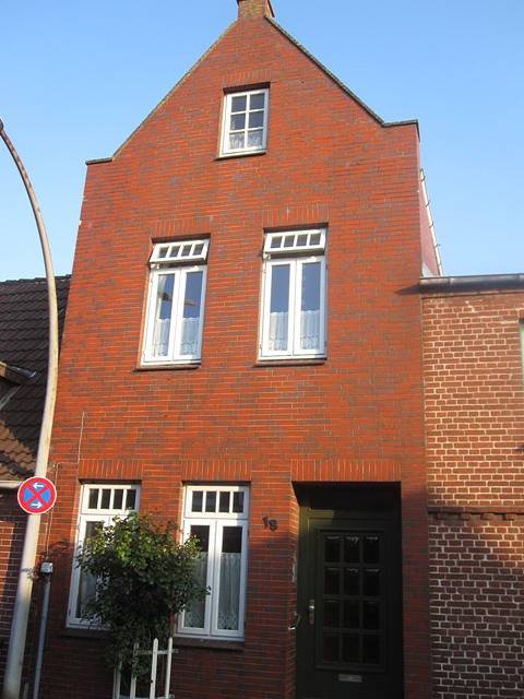 Ganze Ferienwohnung, Ferienhaus Friedrichsen - Ferienwohnung-2-Räume-Langenharmstraße - 01 in Husum Hafen, Husum