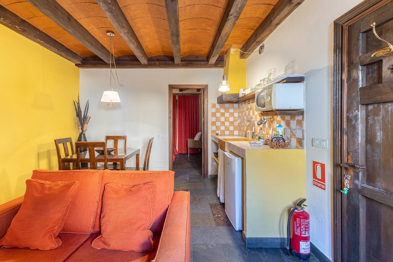 Casa rural 'Alojamiento Andromeda' con vistas a la montaña y Wi-Fi in Braojos de la Sierra, Provincia de Madrid