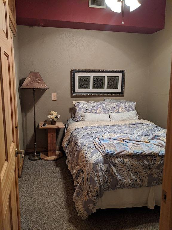 Cool Breez Waterfront Getaway!! in Sam Rayburn Reservoir