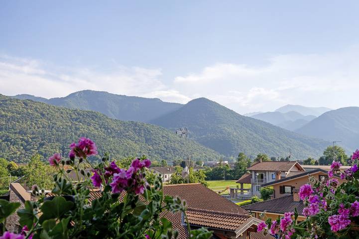 Hel lejlighed, Apartment 'Bb Doria Valle Maira' with Mountain View, Terrace, Wi-Fi - Free Breakfast in Roccabruna, Cuneo Provinsen