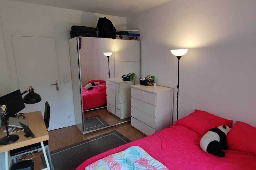 Apartamento entero, Bright Apartment With Garden Near Paris & Bois de Vincennes, all Commodities in Maisons-Alfort, Valle del Marne