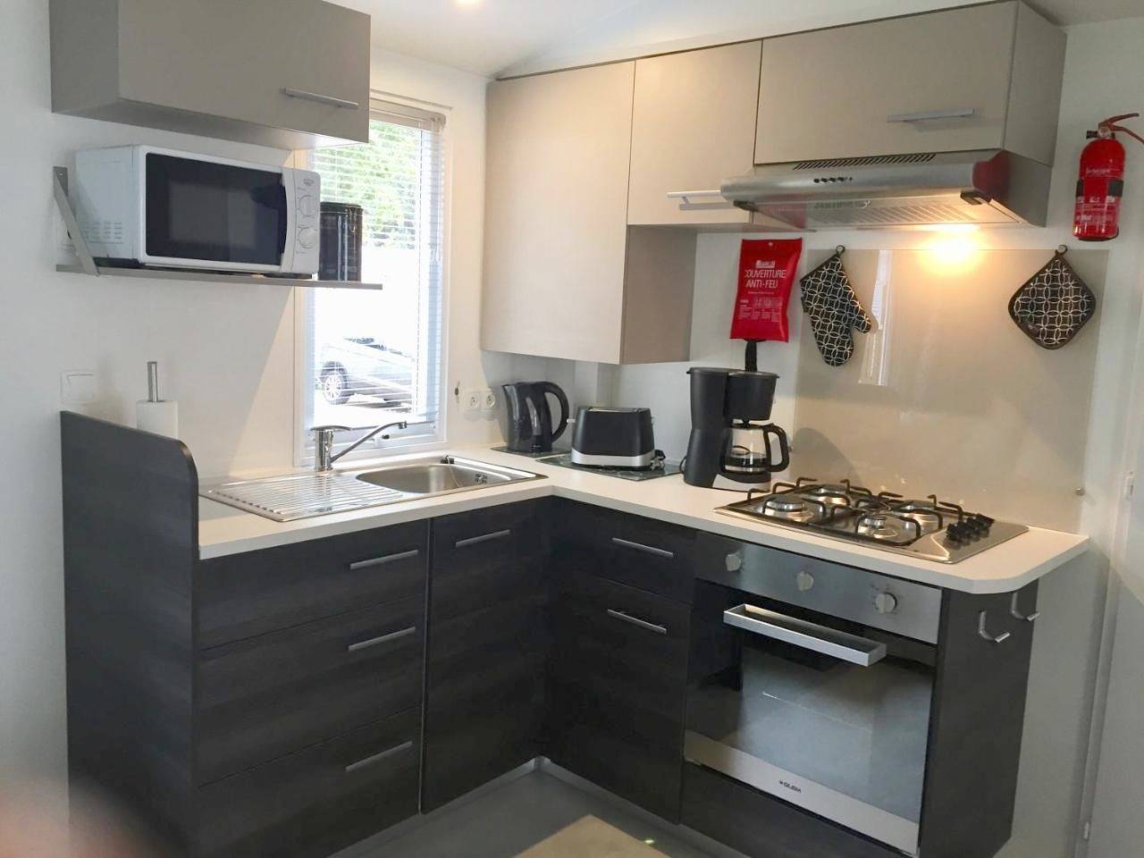 Two-Bedroom Bungalow in Saint-Julien-en-Born, Côte d’Argent