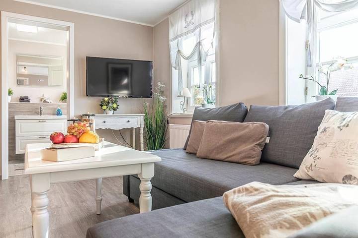 Ferienwohnung für 4 Personen, mit Whirlpool und Terrasse sowie Garten - 1