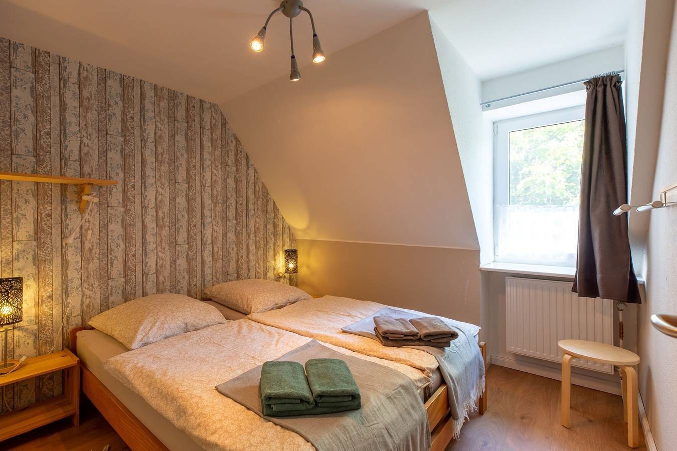 Ganze Wohnung, Ferienwohnung 'Fewo Margerite' mit Gemeinschaftsgarten und Wlan in Nordfriesische Inseln (Schleswig-Holstein), Pellworm