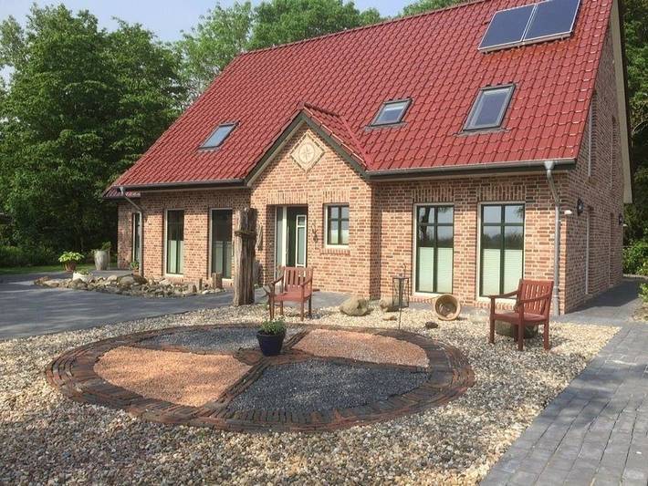 Ferienwohnung für 2 Personen, mit Balkon und Terrasse sowie Garten